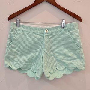 Lilly Pulitzer Buttercup Short size 2 turquoise